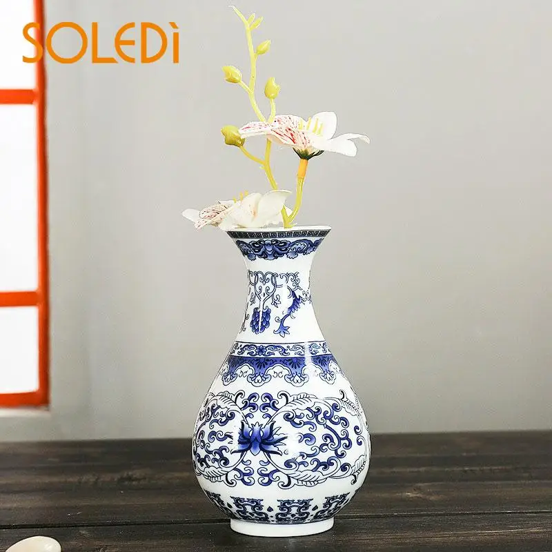 

Wall Mounted Traditional Chinese Blue And White Porcelain Vases Painted Ceramic