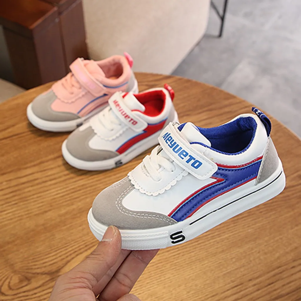 Детская модная спортивная повседневная обувь на плоской подошве разных цветов