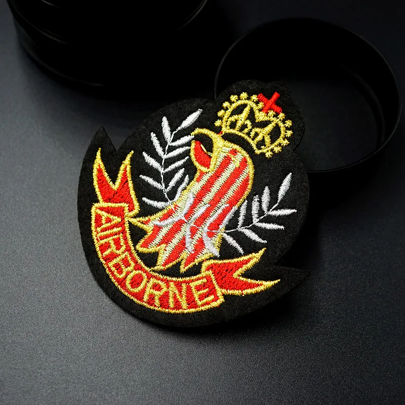 8 шт./лот Топ пистолет AIRBORNE DIY ткань патч значок вышитые Симпатичные значки хиппи Утюг на детей мультфильм нашивки для одежды наклейки