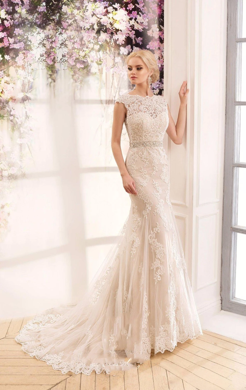 2016 Великолепная Кружева Русалка Свадебные Платья Boat Neck Cap Рукава Спинки Бисером