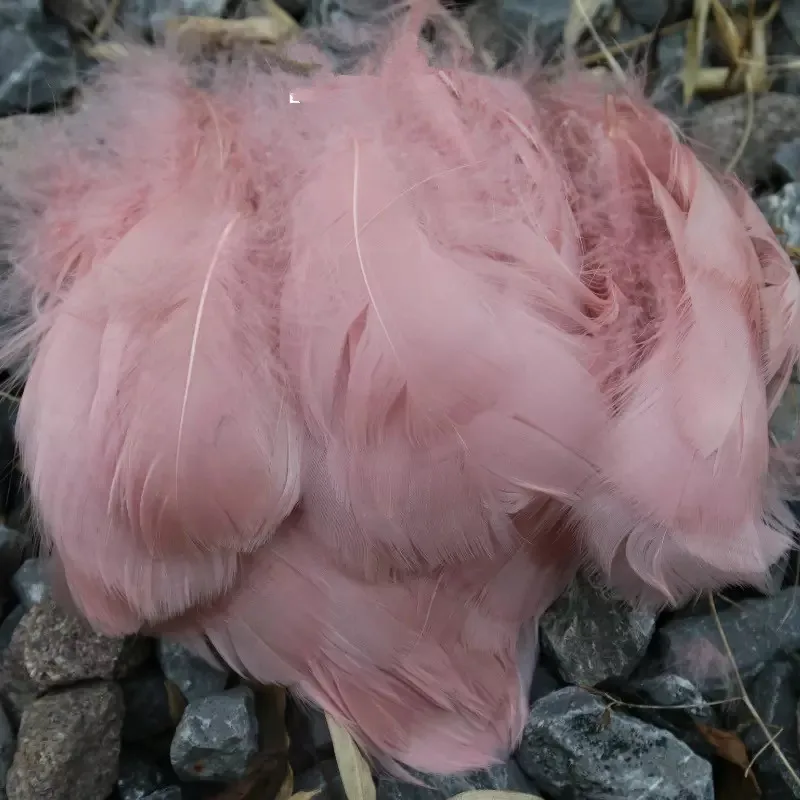 Bean pink 100 шт натуральный гусь перья паров 8-12 см красочные Лебедь перо Плюм для домашние рукодельные украшения DIY украшения ювелирных изделий - Цвет: Bean pink