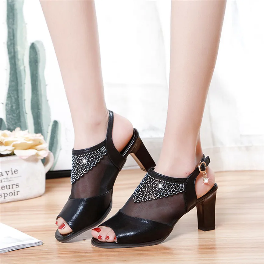 Женские сандалии с открытым носком на толстой подошве высоком каблуке пряжкой и