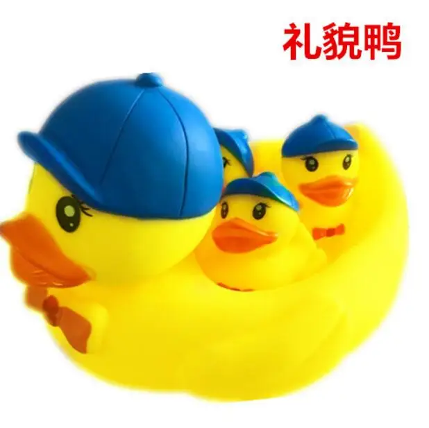 duck cap 4 шт./лот, игрушки для плавания в виде животных, красочные мягкие плавающие резиновые утки, сжимающие звук, пищащие игрушки для купания для детей, игрушки для купания - Цвет: duck cap