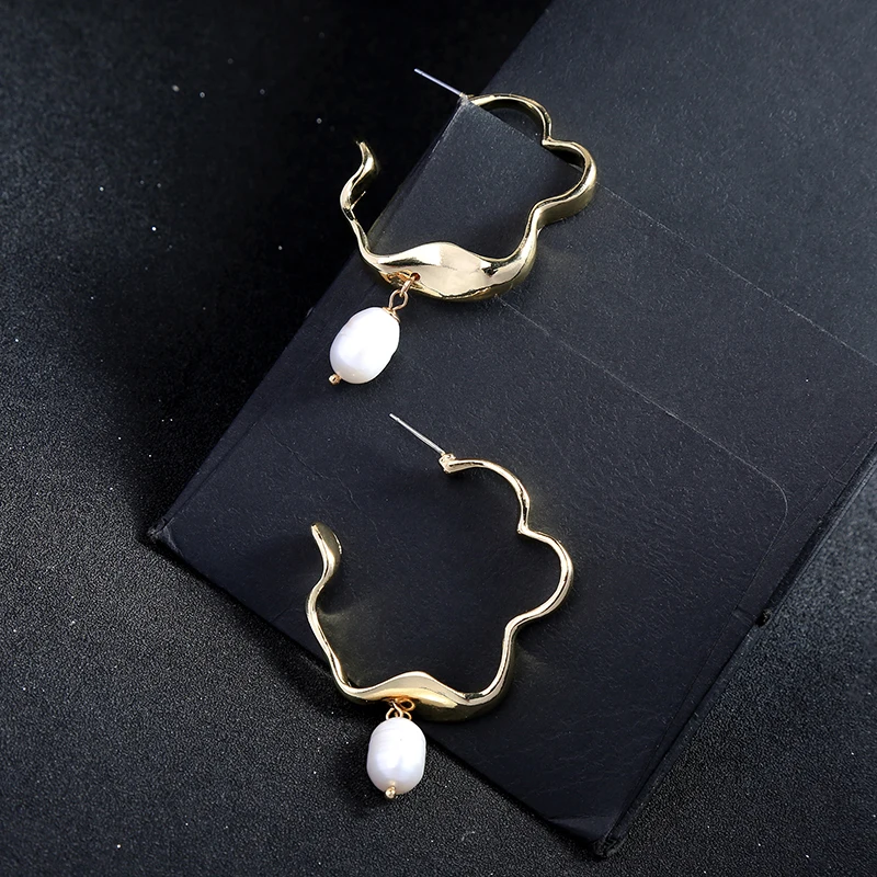 Элегантные круглые серьги золотого цвета из сплава с большим кругом для женщин