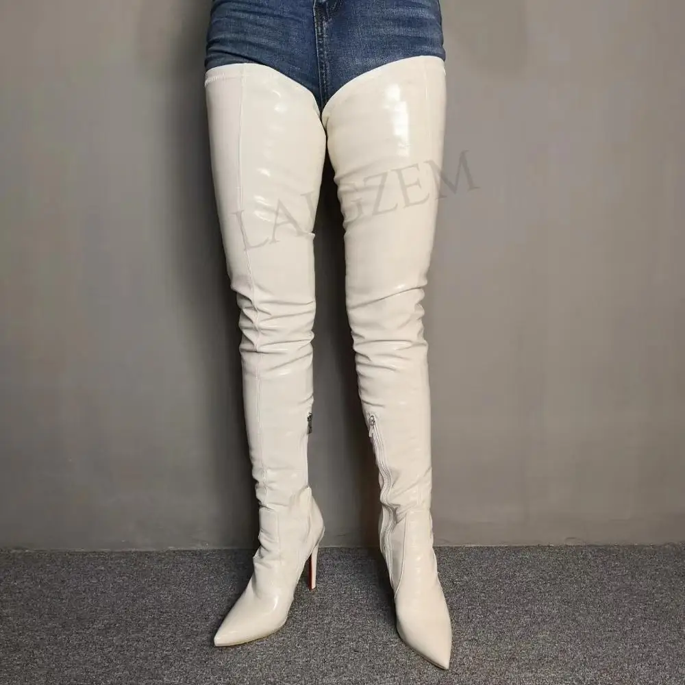 Лаконичные женские сапоги laigзем высокие на высоком каблуке цвета слоновой кости