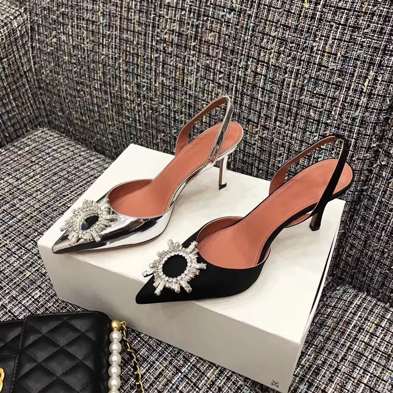 Женские босоножки с кристаллами Пикантные летние туфли острым носком