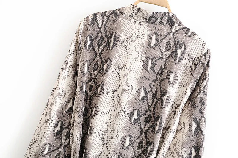 Модная женская блузка новинка 2019 кимоно с принтом змеиной кожи Пляжное в
