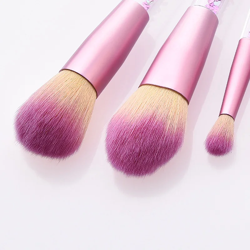 Новинка 7 шт. набор блестящих кистей в виде единорога для растушевки основы