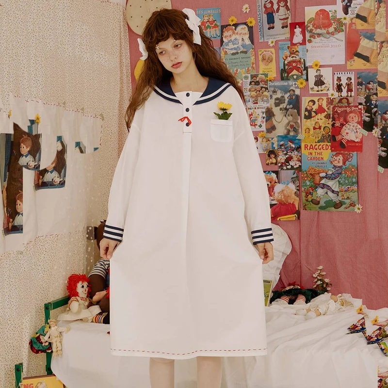 Женское трикотажное платье с бантом белое свободное длинным рукавом и