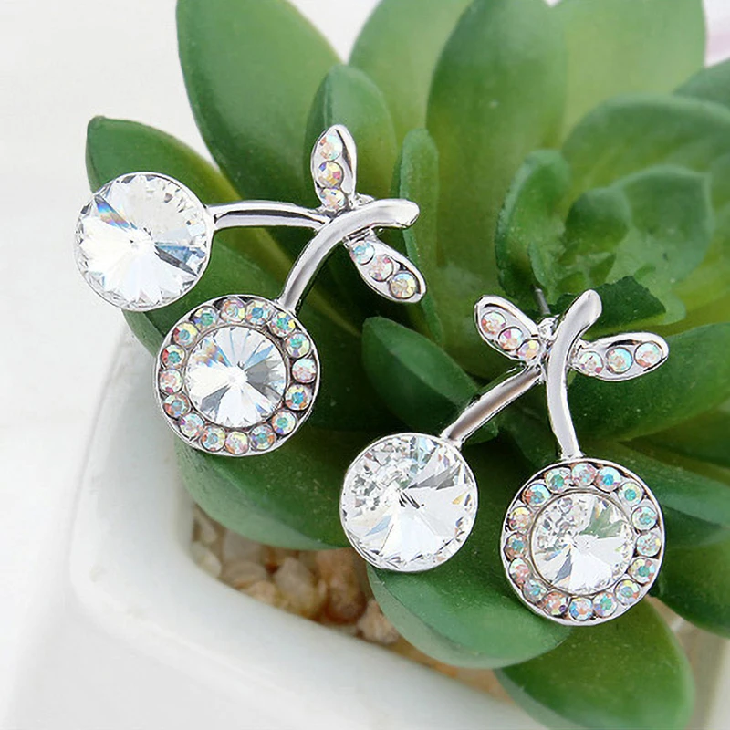 Серьги гвоздики BeBella cherry с кристаллами Swarovski оригинальные модные ювелирные