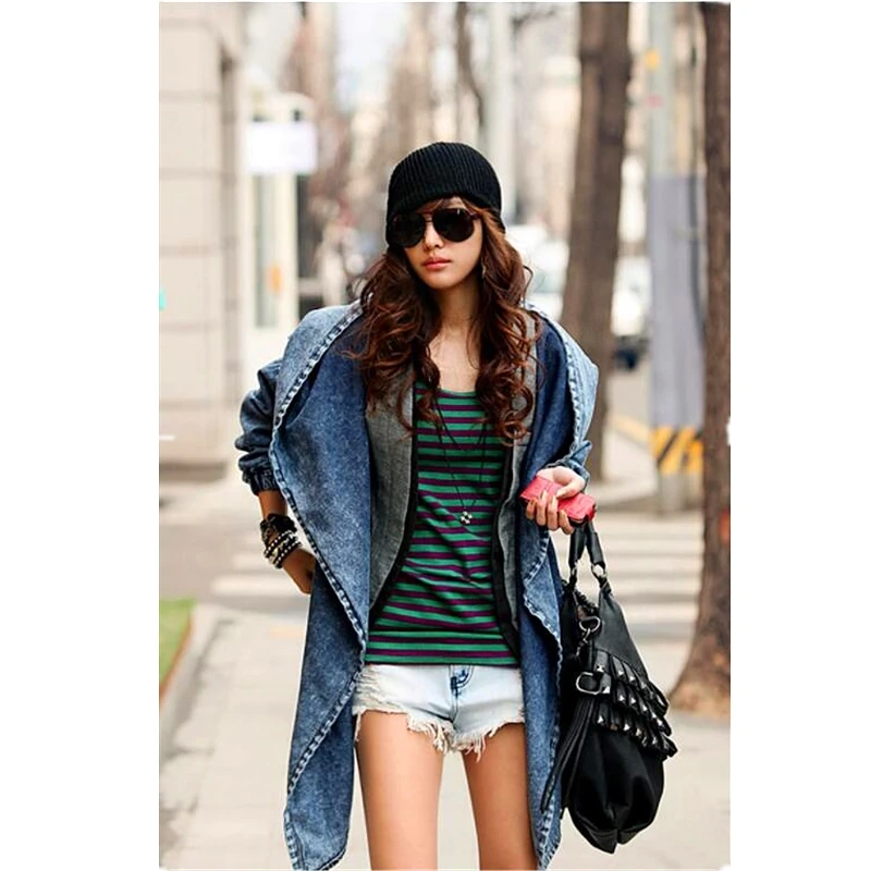 Женское джинсовое пальто с капюшоном длинное неравномерное из денима длинным