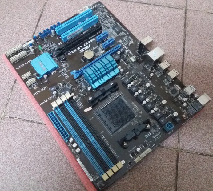 

ASUS M5A97 LE R2.0 Socket AM3+ DDR3 32GB USB2.0 USB3.0 SATA3 970 Desktop motherboard mainboard