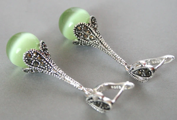 Серьги-маркаситы из серебра 925 пробы с натуральным зеленым нефритом 10