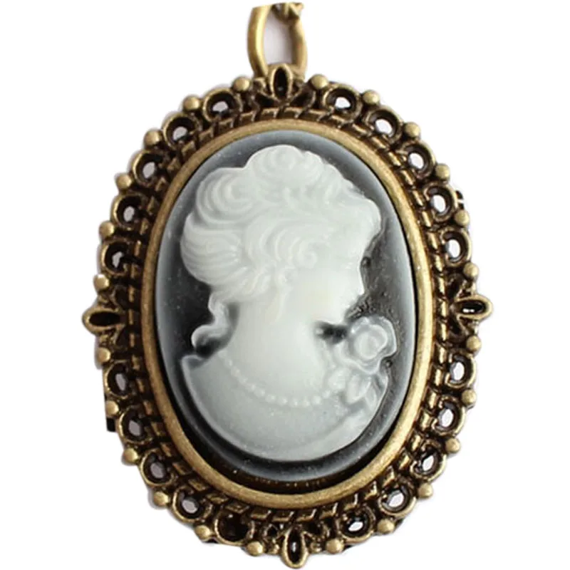 

Bronze White Lady Beauty Cute Quartz Pocket Watch Vintage Necklace Clock Pendant Girl Women Gift