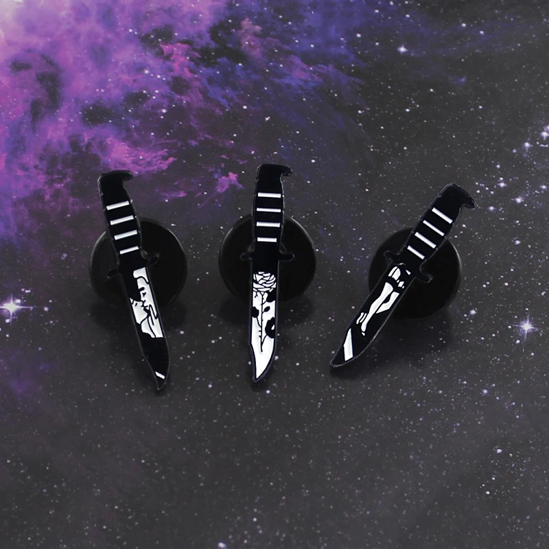 Броши в виде черного кинжала розы девушки леди ножки поцелуй нож эмалированная