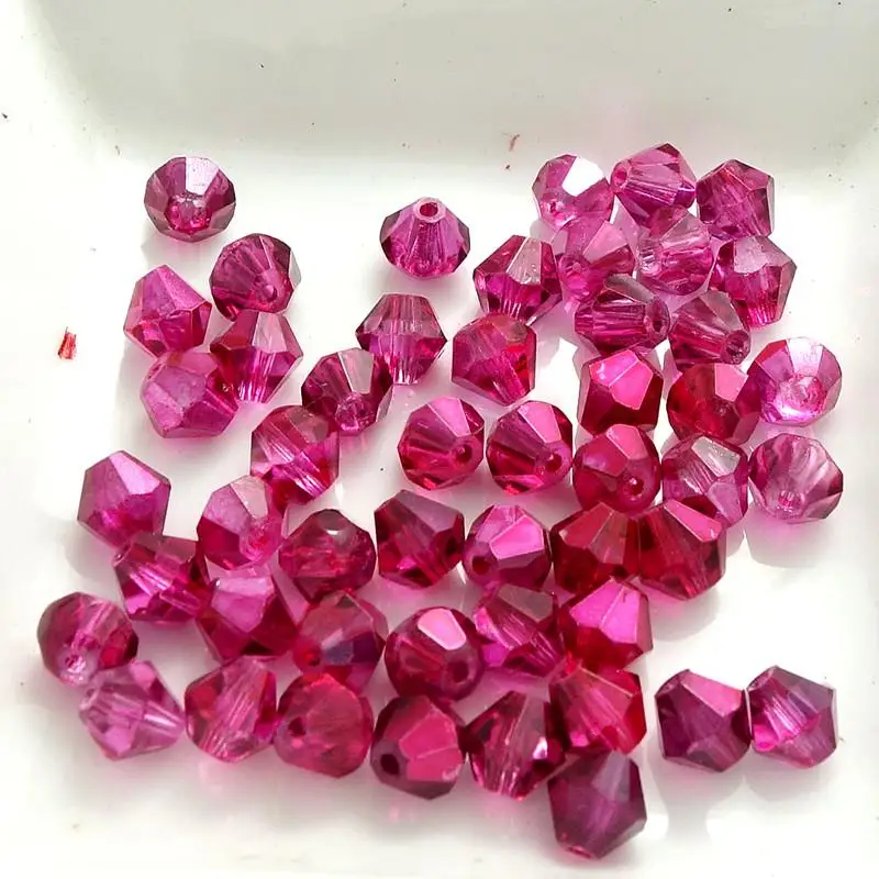 100 шт граненые биконусные стеклянные бусины 6 мм - Цвет: light red