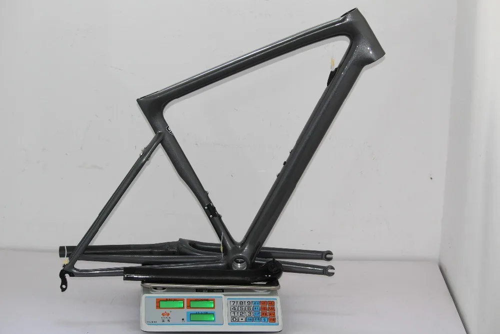 Горячая 1: 1 форма Китай OEM заказной SL6 логотип полный углерод T1100 1 K 3 K BB30 или BSA; углерод дорожный велосипед рама