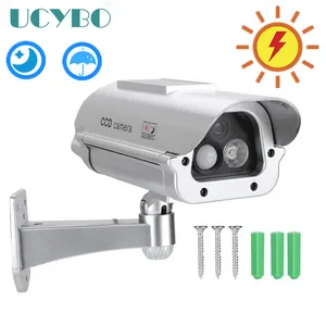 Фальшивая камера на солнечной энергии, манекен для наружного видеонаблюдения, светодиодный фонарик, детектор с датчиком движения