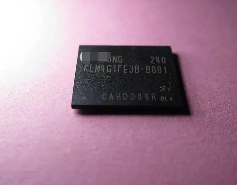 

5 шт./лот KLM4G1FE3B KLM4G1FE3B-B001 BGA NEW