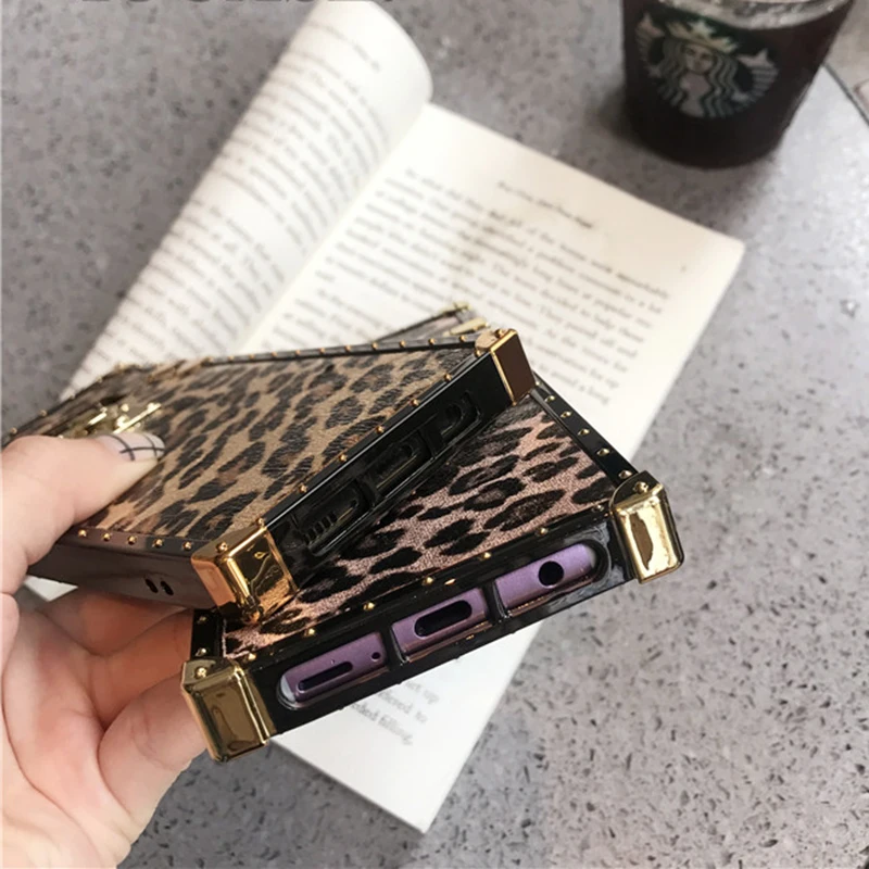 YHBBCASES, Модный Золотой квадратный чехол с заклепками для samsung Galaxy S10 S8 S9 Plus, ретро сексуальные леопардовые Чехлы для samsung Note 10 8 9