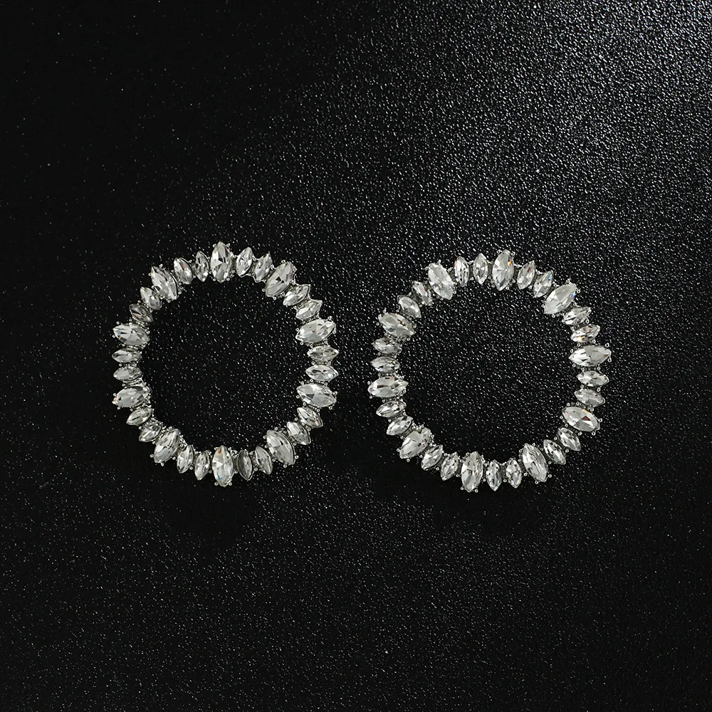 Большие серьги гвоздики Groot с золотым и серебряным покрытием металлические белые