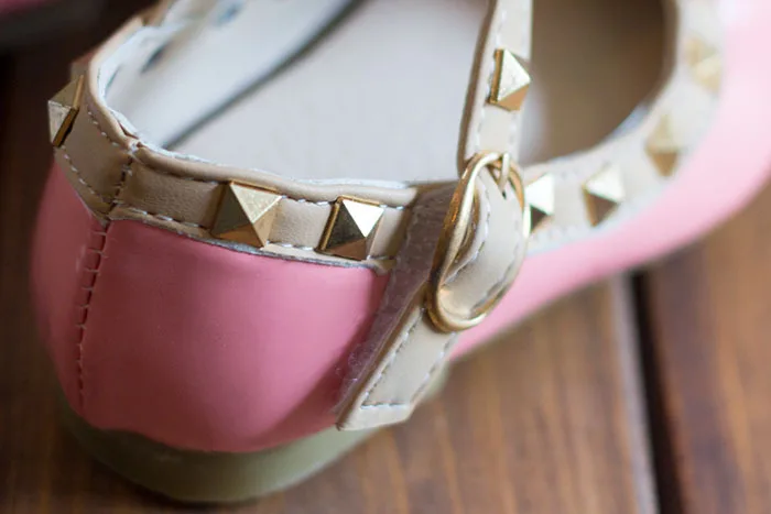 Новинка 2018 детская обувь для девочек Модные Туфли гладиаторы с мягкой подошвой