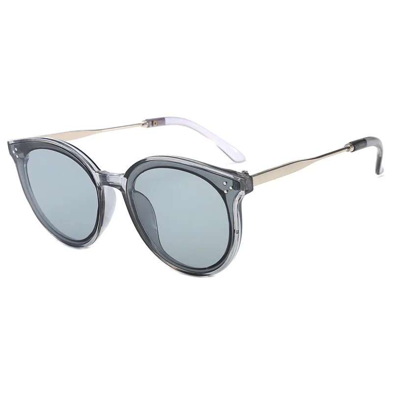 2019 child sunglasses 3-8 years Rivets Cat eye glasses Protect UV400 girls&ampboys Baby eyewear Fashion infant oculos de sol n795 |