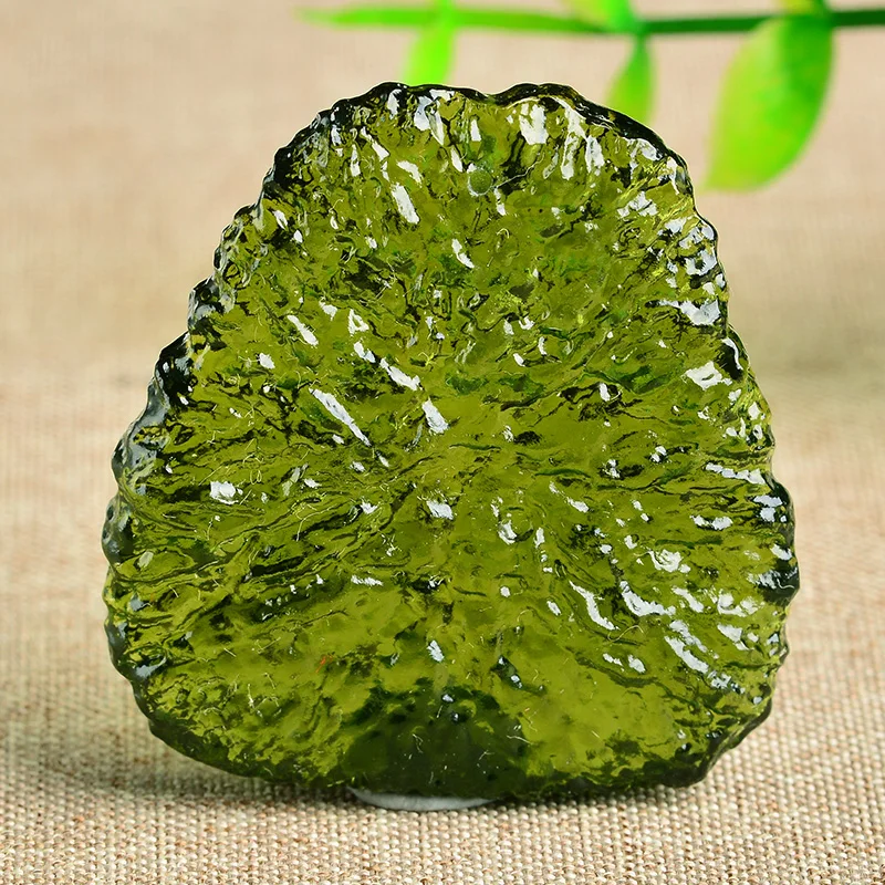 Натуральный Moldavite зеленый Aerolites Чешский метеориты кристалл энергии Apotropaic для исцеления чакр с помощью рейки ювелирные изделия камень подарок коллекция