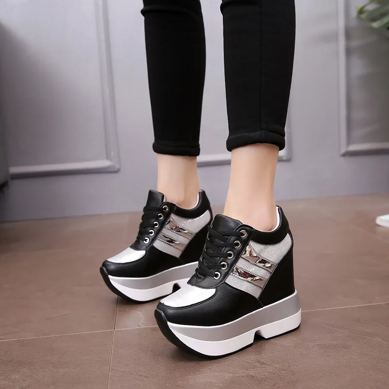 Женские кроссовки на платформе повседневные толстой подошве высокий каблук 12 см