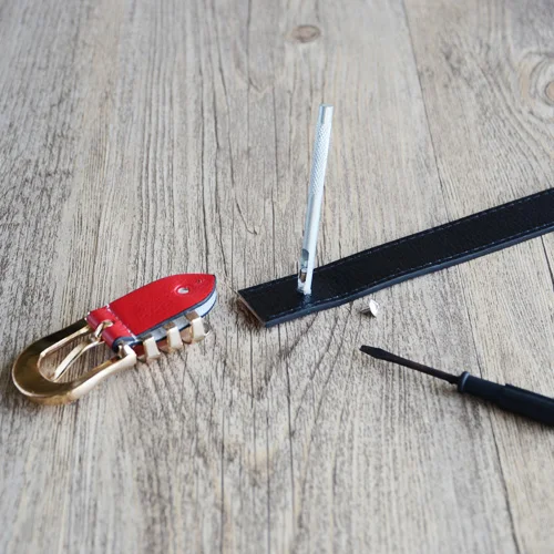 

VOHIO 2017 designer fashion women's metal belt girdle red 2.5cm real leather large-size women belt buckle strap gold riemen here