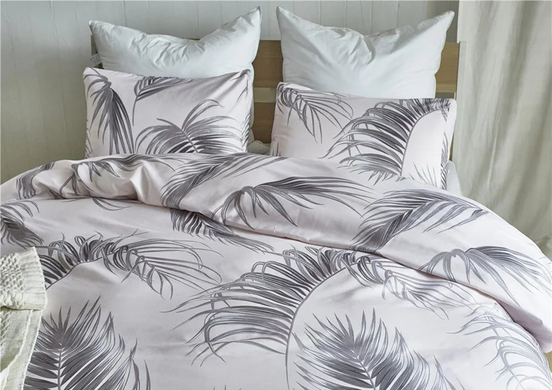 Роскошный комплект постельного белья с пододеяльником в русском и европейском