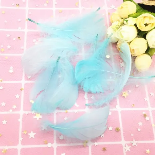 Light blue Натуральные Цветные перья, 100 шт./лот, 4-8 см, 1-2 дюйма, маленькие плавающие гусиные перья, шлейф для рукоделия, украшения ювелирных изделий - Цвет: Light blue
