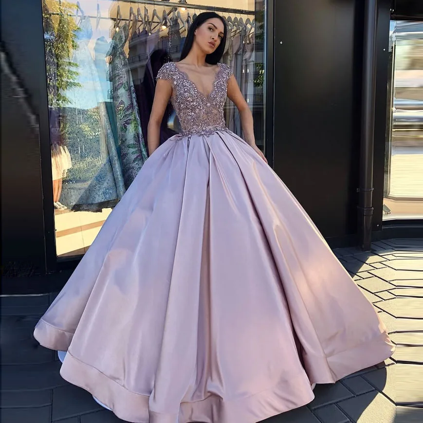 

Amazing Ball Gown Vestidos de fiesta Elegant Long Prom Gowns Lilac V Neck Gala jurken Evening Wear Formal Party Dress Zip Back