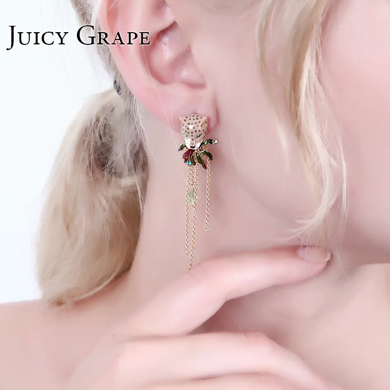 Женские серьги гвоздики с леопардовой головкой Juicy Vince из серебра 925 пробы