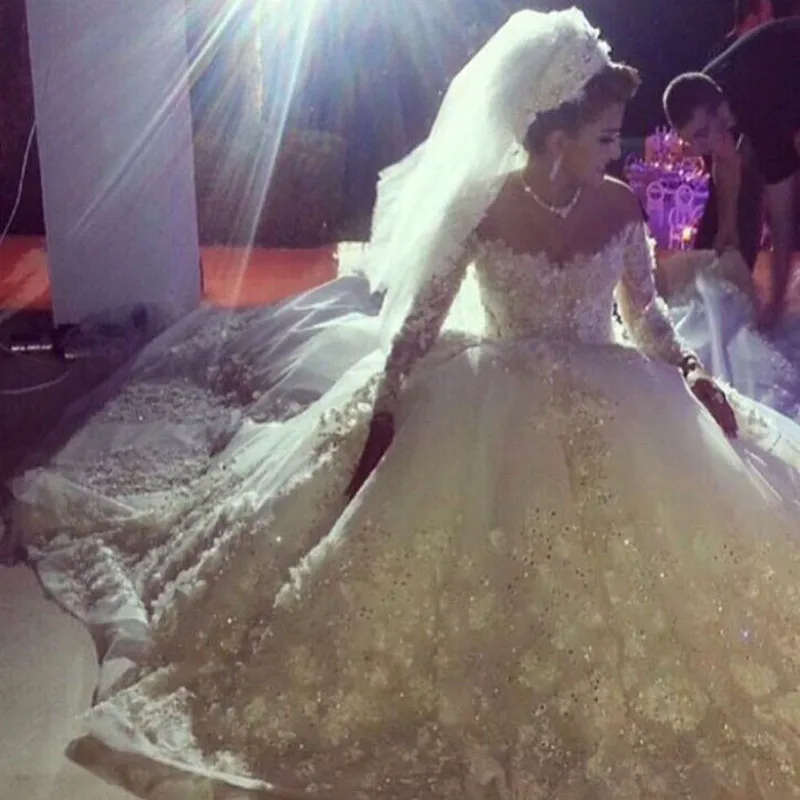 Кружевное бальное платье с длинным рукавом свадебное уникальное цветами 2021