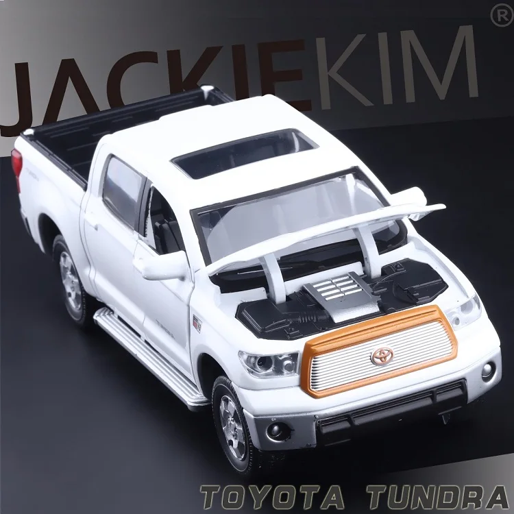 Точная имитация эксклюзивный Diecasts и Игрушки транспортные средства: Украшения