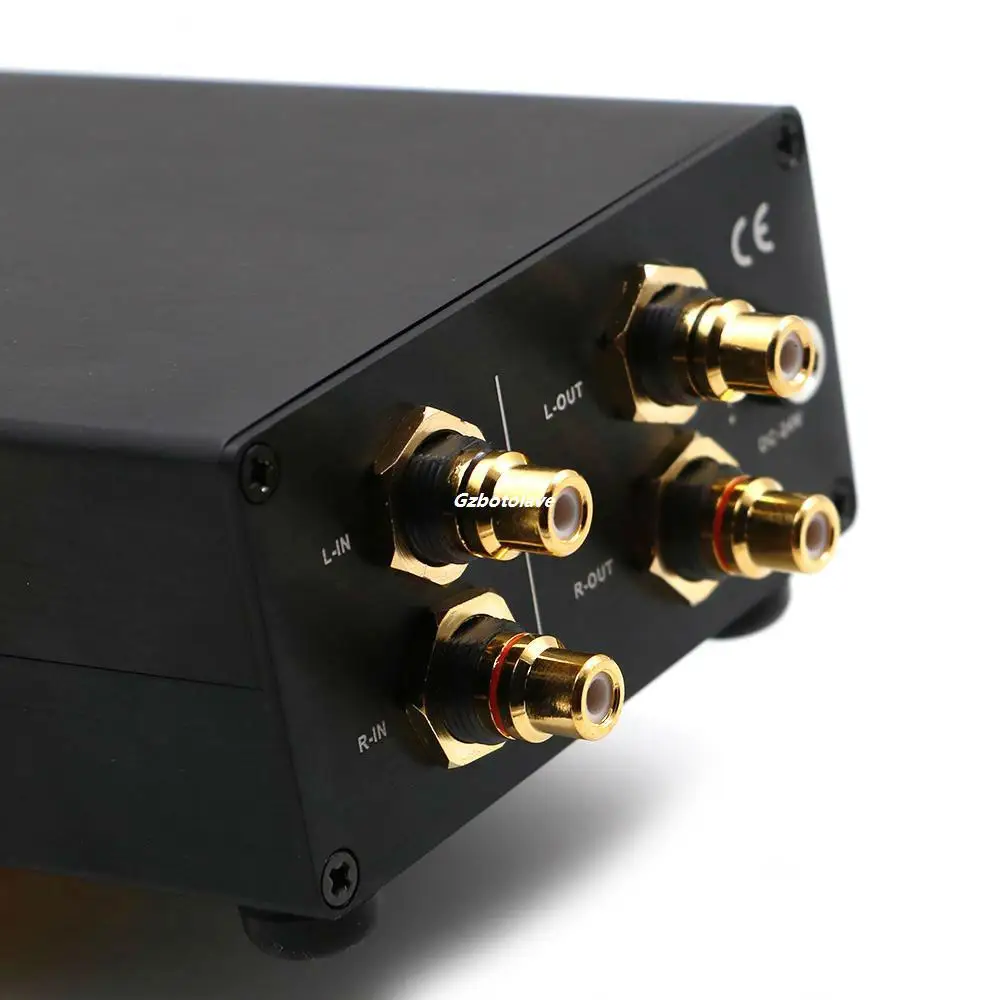 Опорный одноконечный предусилитель Naim NAC42.5 класса А включает Линейный источник