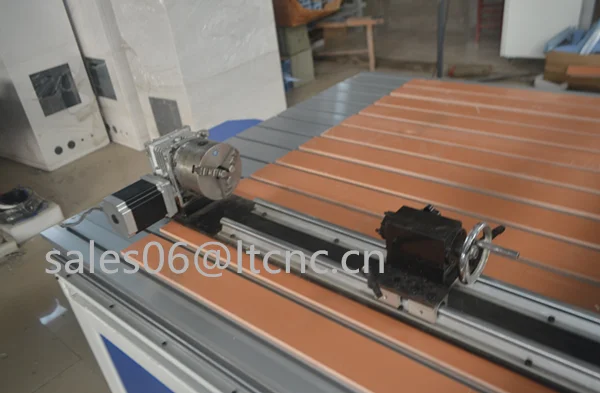 Прямая Продажа с фабрики 2.2KW шпинделя ЧПУ маршрутизатор 1325 шариковый винт