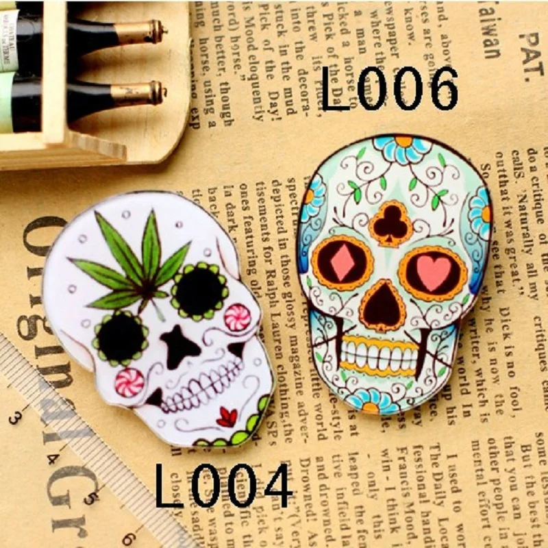 Изготовленные на заказ акриловые значки в форме головы скелета японский