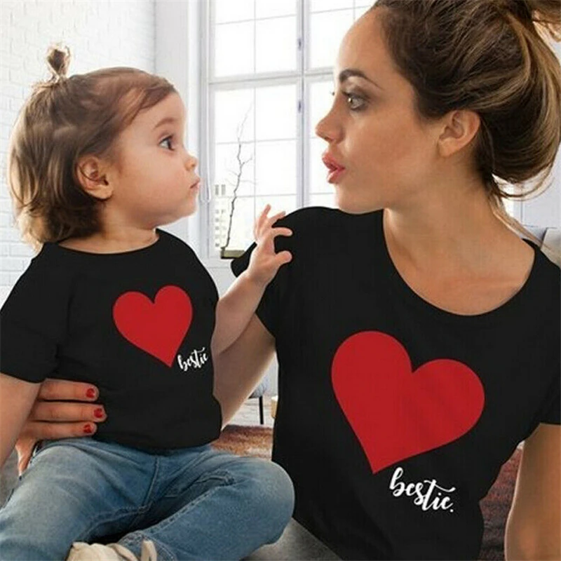 Летняя одежда с надписью «Mommy And Me», принт с сердцем, футболка Семья Костюмы Одежда для мамы и дочки комплекты одежды дочь мамы подходящая друг к другу одежда - Цвет: As photo shows