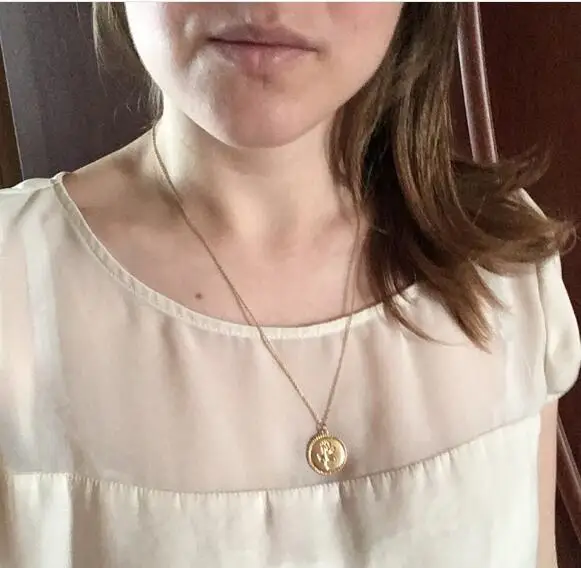 Женское Ожерелье из золотого сплава с круглой подвеской простая Длинная цепочка