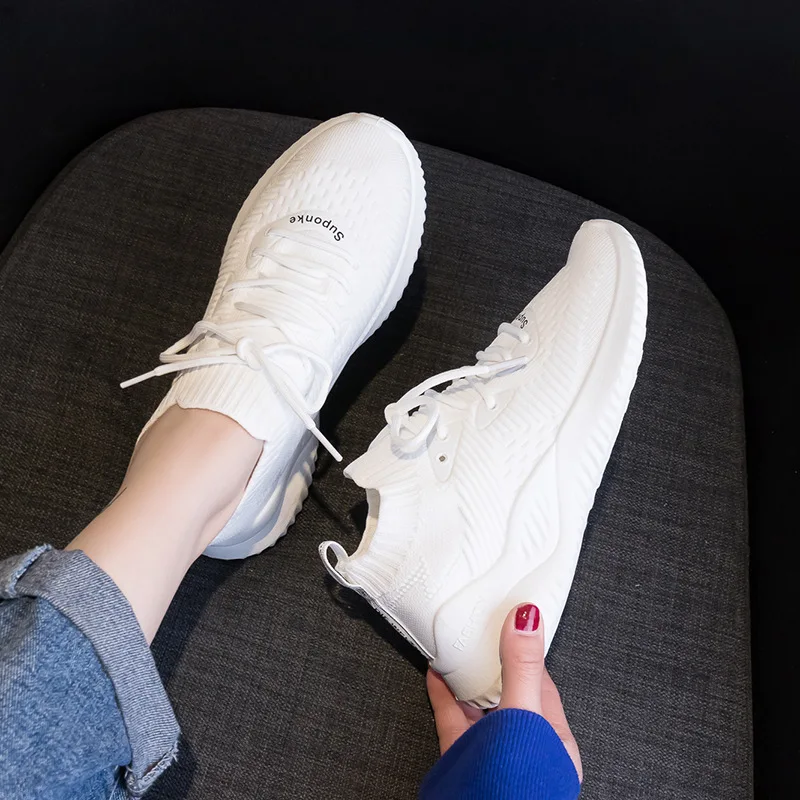 Женские кроссовки на платформе розовые вулканизированной подошве шнуровке для