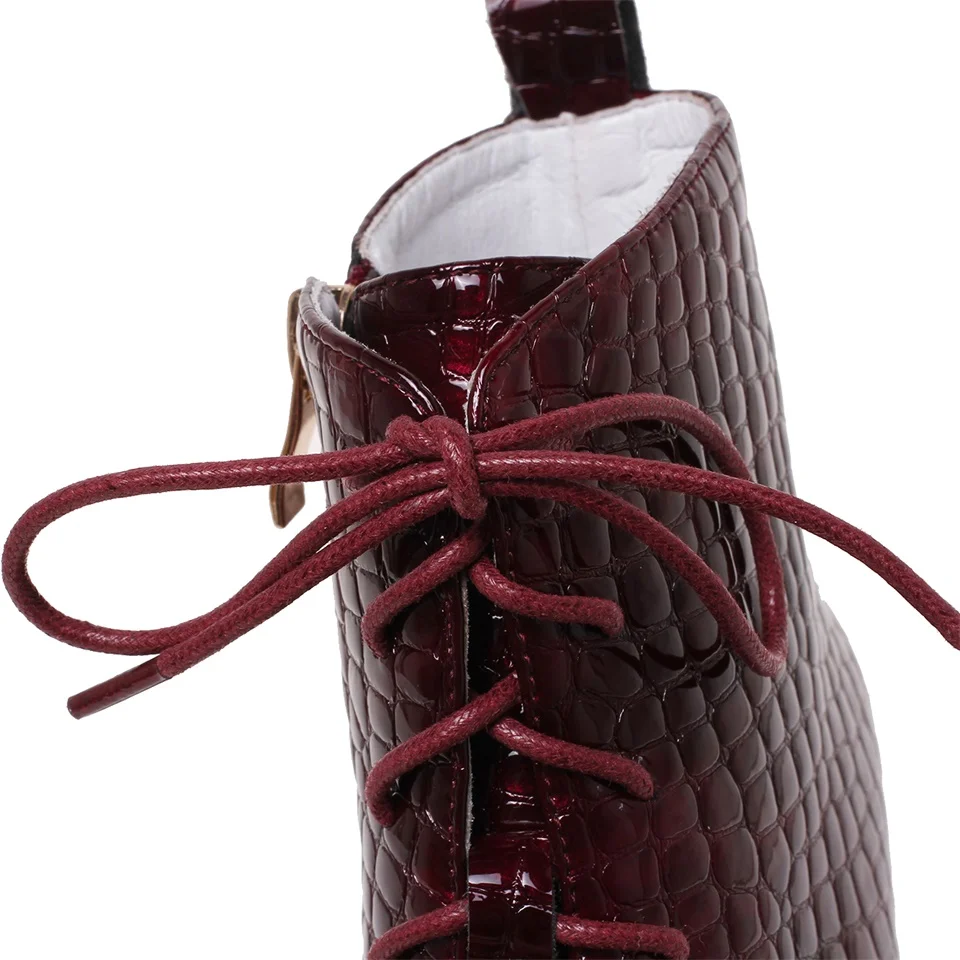 Осенне-зимняя обувь на танкетке увеличивающая рост женские ботинки очень