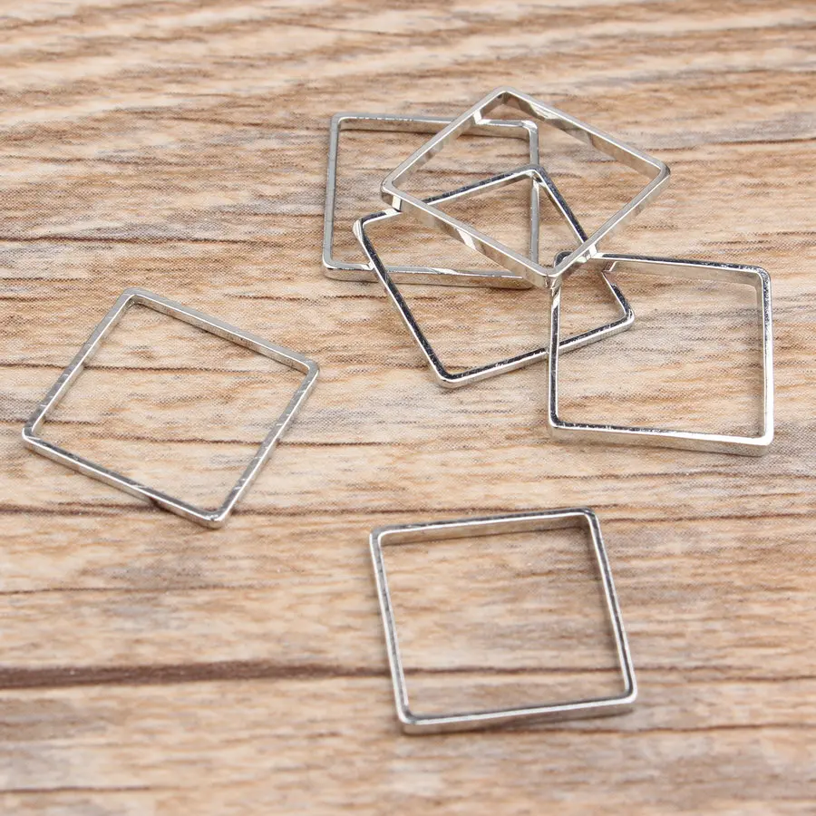 

Wholesale DIY Jewelry Findings 100PCs Metal Alloy Sqaure Charm Pendant Fit Vintage Jewelry Bracelet Necklace Keyring Decoration