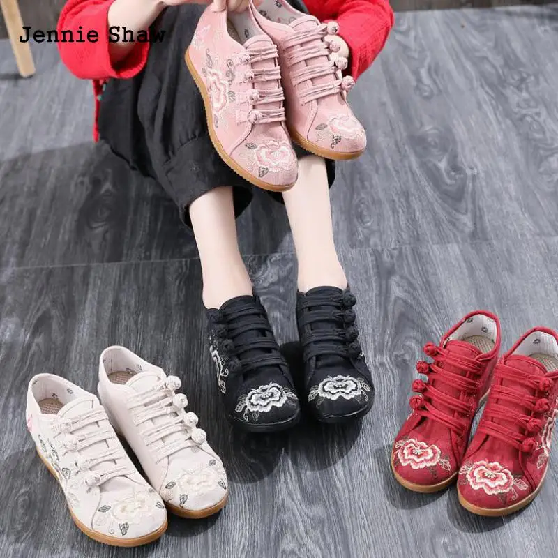 Вышитая обувь для отдыха на высоком каблуке в ретро старинном этническом стиле