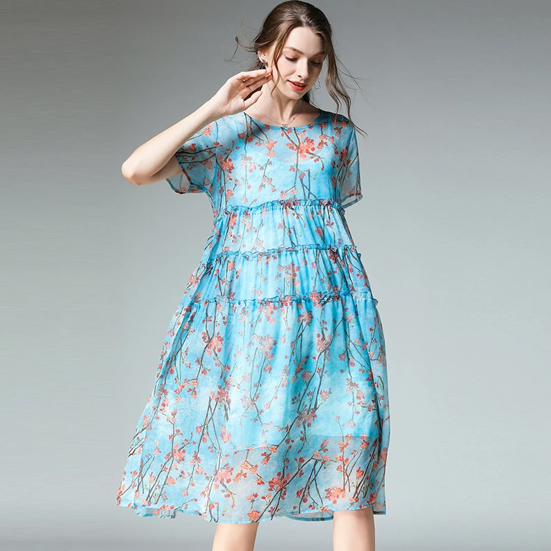 Летнее женское платье из шифона с цветочным принтом каскадными оборками милое
