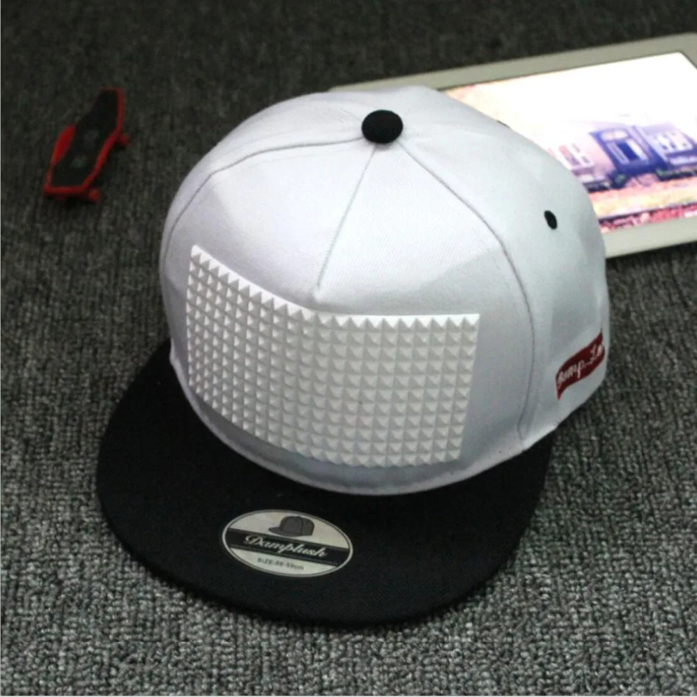 Новая мода мужская панк шляпа с рисунком ежа личность Джаз Snapback Спайк с заклепками колючие Бейсбол Кепки для хип-хоп Рок танец