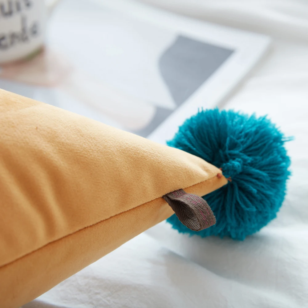 Женская подушка в форме треугольника ESSIE HOME набивная Подушка с шерстяными