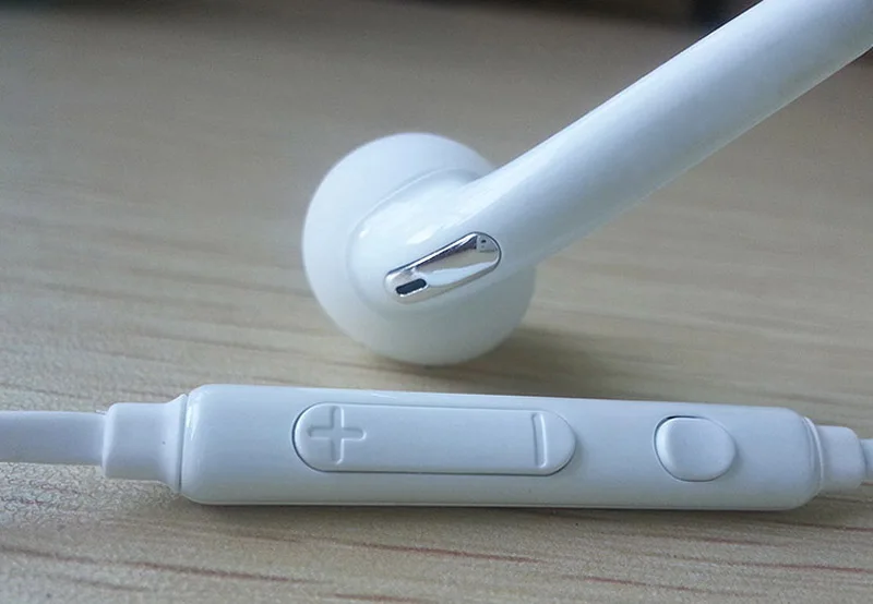 Оригинальная гарнитура спортивные наушники вкладыши для Samsung Galaxy S10 X G9750 A6s C7