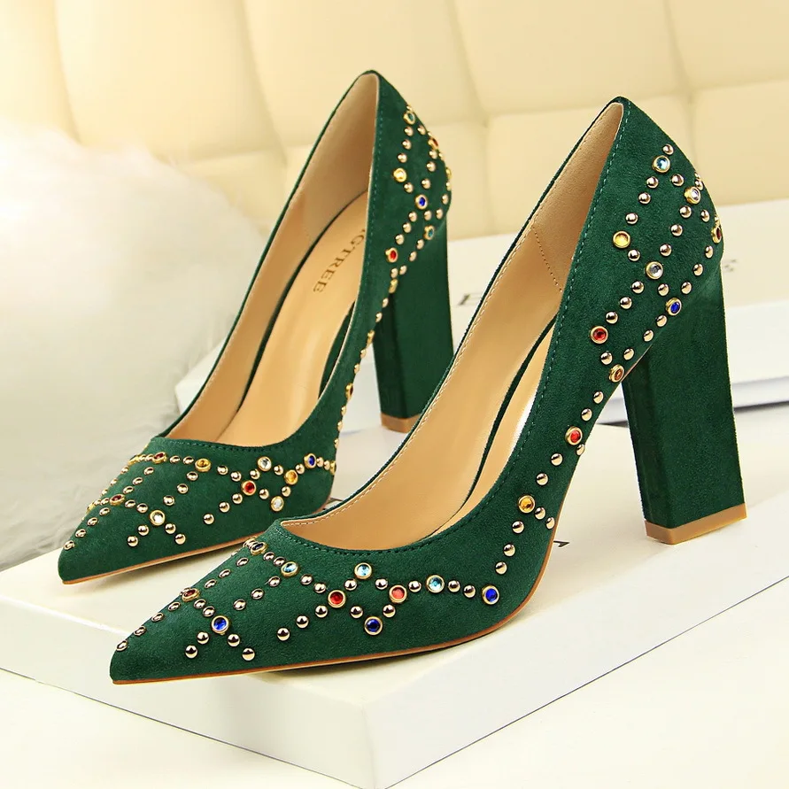 Женские туфли с острым носком лодочки из толстой замши пикантные цветные